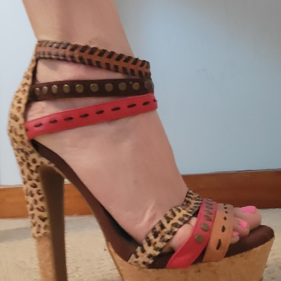 Jessica Simpson Platform Heels Size 7.5 leather upper and cork heel. - Picture 6 of 10